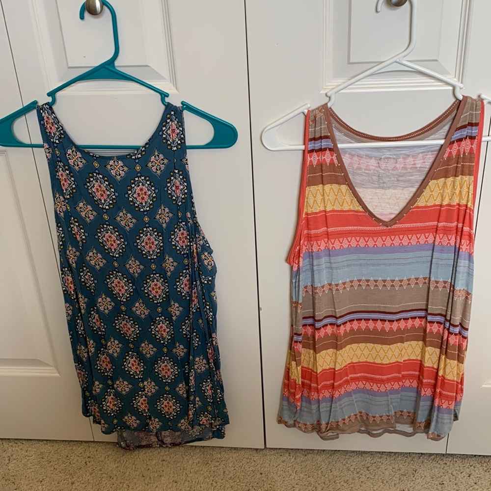 Lot of 2 Summer Tops Sz M